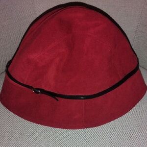 Heaslip Vintage Red Women's Hat with Black Trim
